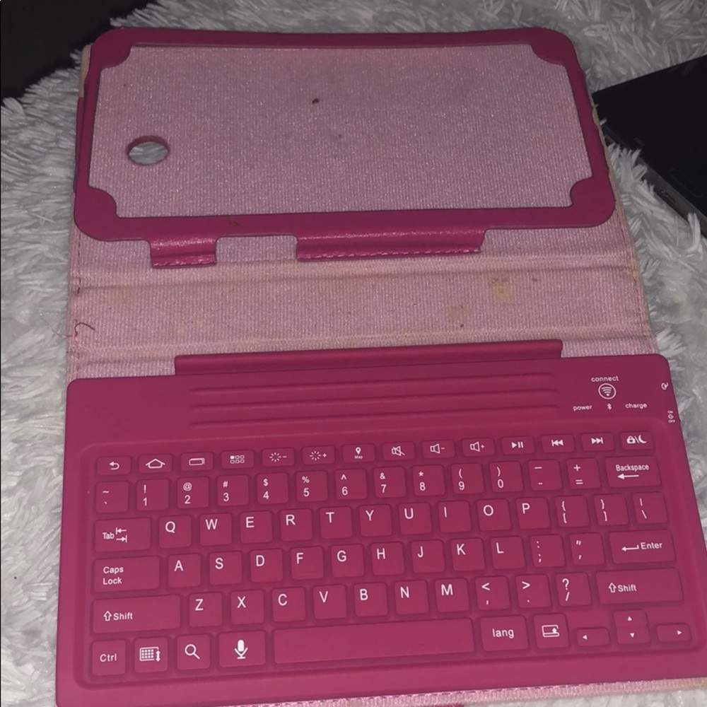 Samsung tablet cover with keyboard